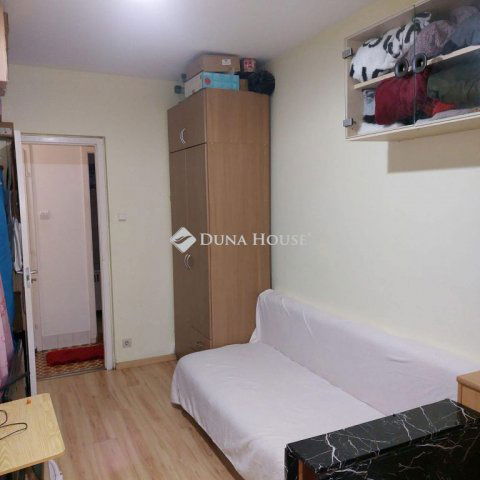 Eladó panellakás, Budapesten, XIII. kerületben, Petneházy utcában