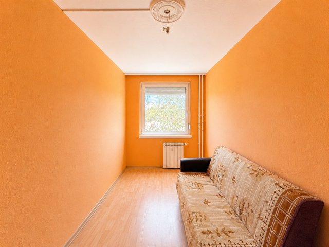 Eladó panellakás, Dunakeszin 61.5 M Ft, 1+2 szobás