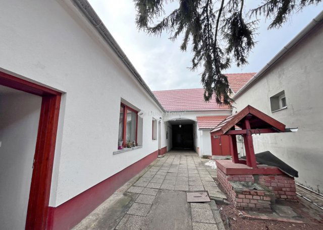 Eladó családi ház, Sárváron 73.9 M Ft, 3 szobás