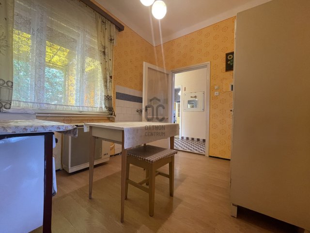 Eladó családi ház, Jászapátiban 27 M Ft, 4 szobás