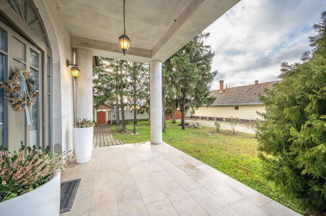 Eladó családi ház, Lajosmizsén 229 M Ft, 5 szobás