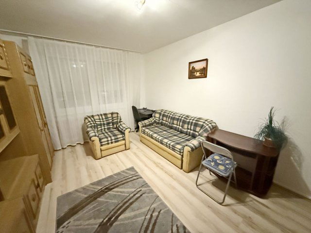 Kiadó panellakás, albérlet, Debrecenben 200 E Ft / hó, 3 szobás