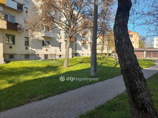 Eladó téglalakás, Kisvárdán 33.5 M Ft, 2+1 szobás