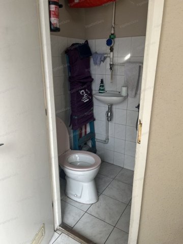 Eladó üzlethelyiség, Kecskeméten 17.9 M Ft