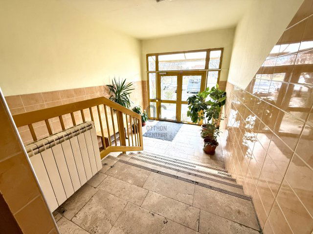 Eladó panellakás, Dunakeszin 74.9 M Ft, 3 szobás