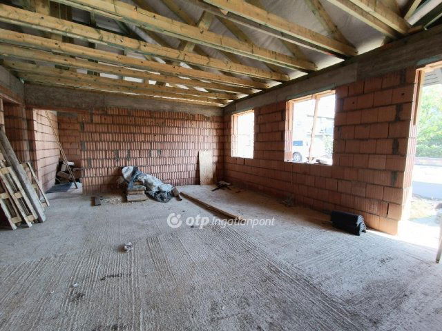 Eladó családi ház, Érden 120 M Ft, 4 szobás