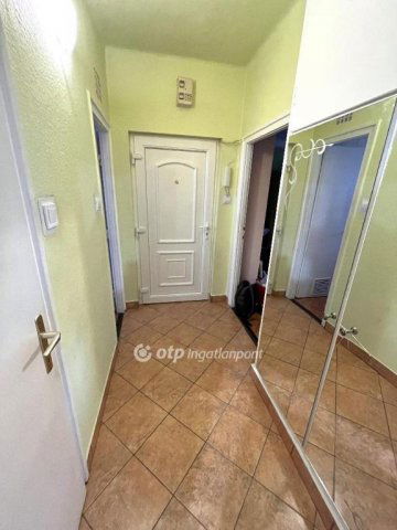 Eladó panellakás, Salgótarjánban 19.3 M Ft, 2 szobás