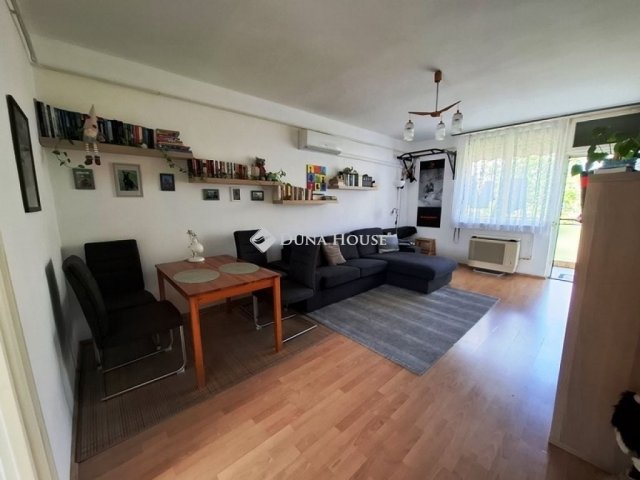 Eladó téglalakás, Budapesten, IV. kerületben 54.9 M Ft, 2 szobás
