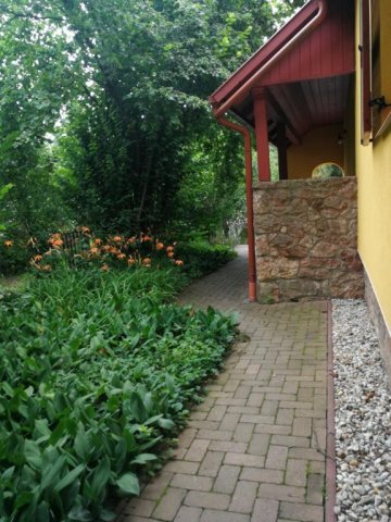 Kiadó családi ház, albérlet, Tatán 210 E Ft / hó, 2 szobás