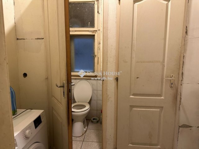 Eladó családi ház, Budapesten, XIV. kerületben 400 M Ft