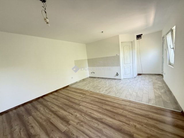 Eladó téglalakás, Budapesten, XXI. kerületben 32.5 M Ft