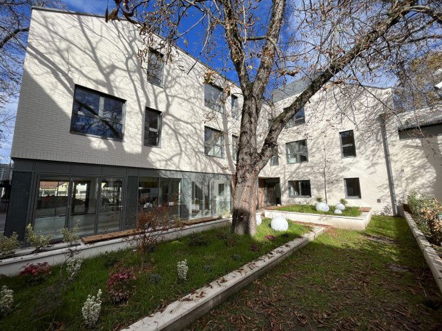 Eladó téglalakás, Siófokon 69 M Ft, 2 szobás