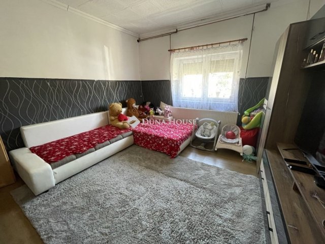 Eladó családi ház, Jobbágyin 25.5 M Ft, 3 szobás