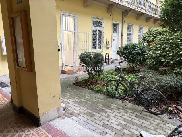 Eladó téglalakás, Budapesten, VI. kerületben, Dessewffy utcában