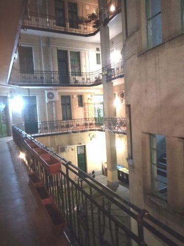 Eladó téglalakás, Budapesten, VIII. kerületben 69.9 M Ft