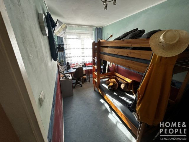 Eladó téglalakás, Szegeden 41.9 M Ft, 2 szobás