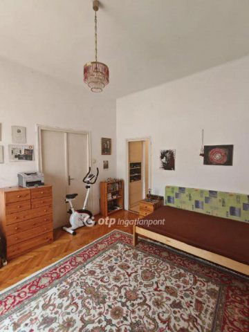 Eladó téglalakás, Budapesten, V. kerületben 130 M Ft, 2 szobás
