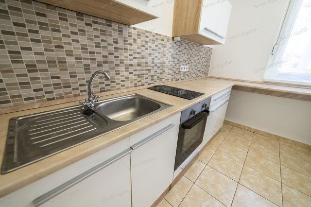 Eladó téglalakás, Kecskeméten 48.5 M Ft, 2 szobás