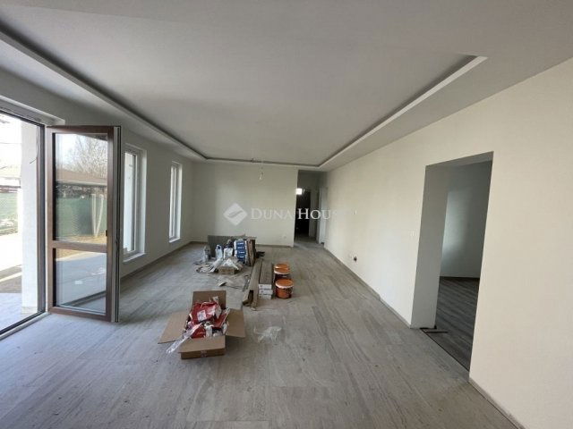 Eladó családi ház, Kecskeméten 128 M Ft, 5 szobás