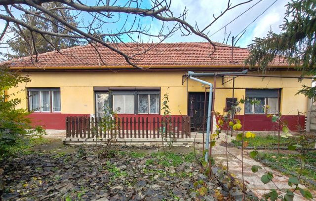 Eladó családi ház, Békéscsabán 27.99 M Ft, 4 szobás