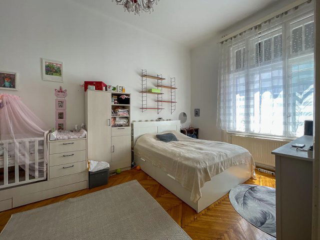 Eladó téglalakás, VIII. kerületben, Gyulai Pál utcában