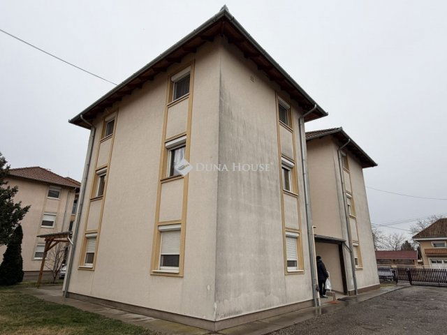 Eladó téglalakás, Albertirsán 56.45 M Ft, 3 szobás