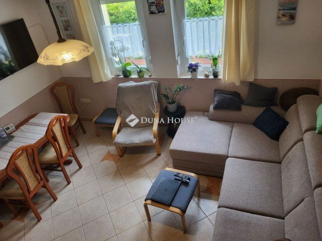 Eladó ikerház, Táborfalván 49.9 M Ft, 4 szobás