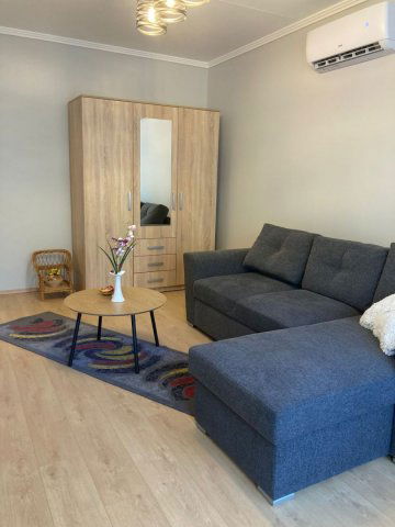 Kiadó téglalakás, albérlet, Debrecenben 260 E Ft / hó, 3 szobás