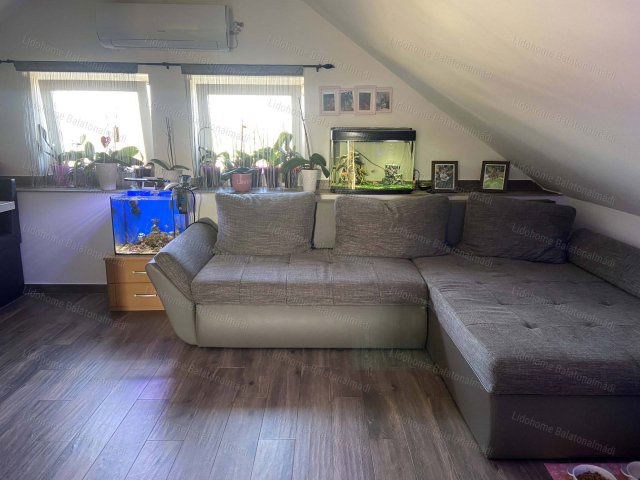 Eladó családi ház, Szentkirályszabadján 59.99 M Ft, 8+1 szobás