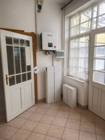 Eladó családi ház, Cegléden 85 M Ft, 3 szobás