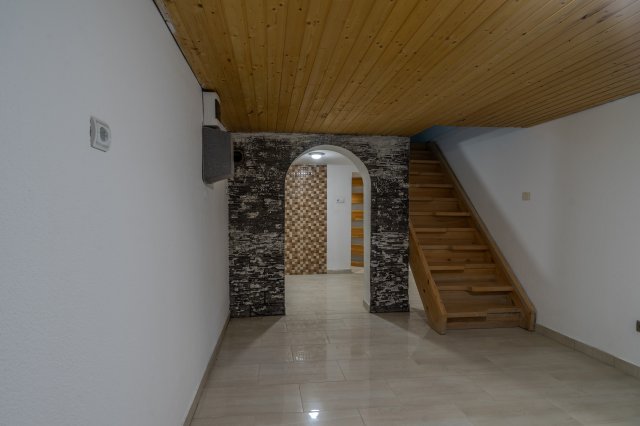 Eladó nyaraló, Baján 19.9 M Ft, 4+1 szobás