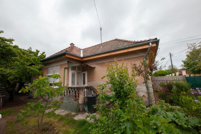 Eladó családi ház, Budapesten, XVII. kerületben 60 M Ft
