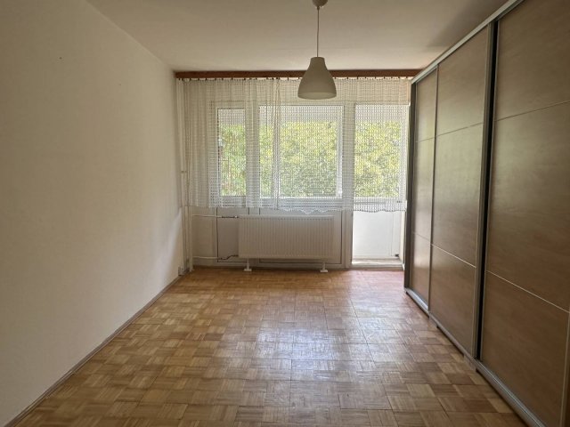 Eladó téglalakás, Székesfehérvárott, Kodolányi János utcában