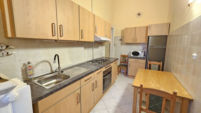 Kiadó téglalakás, albérlet, Budapesten, VII. kerületben