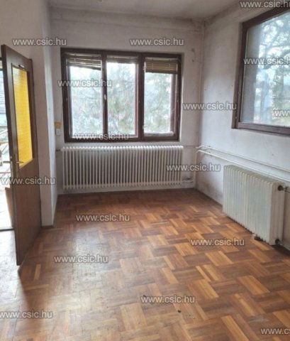 Eladó családi ház, Budapesten, III. kerületben 140 M Ft