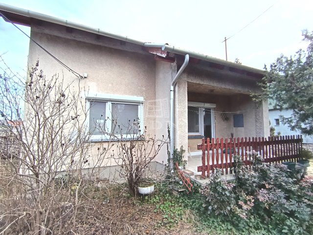 Eladó családi ház, Érden 77.9 M Ft, 2 szobás