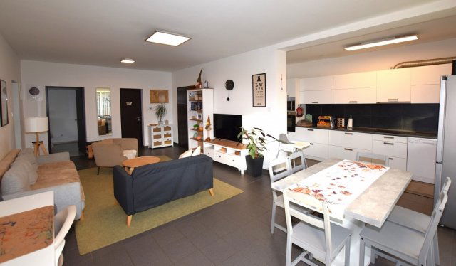 Eladó ikerház, Debrecenben 108 M Ft, 3 szobás