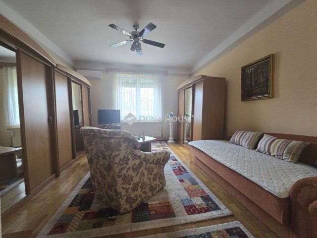 Eladó családi ház, Budapesten, XIX. kerületben 80 M Ft, 2 szobás