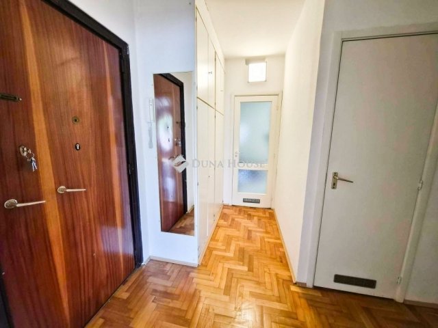 Eladó panellakás, Budapesten, XVI. kerületben 89.7 M Ft, 3 szobás