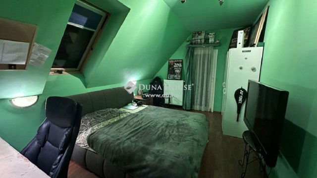 Eladó családi ház, Budapesten, II. kerületben 250 M Ft, 9 szobás