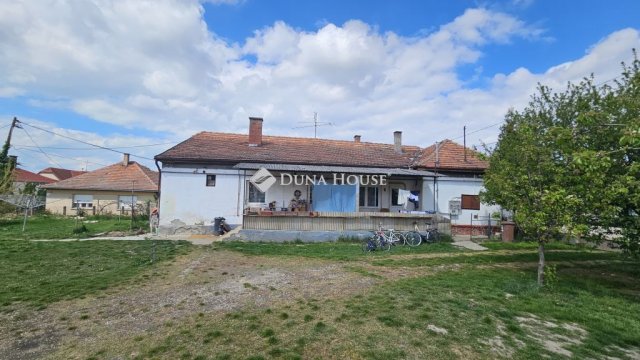 Eladó ikerház, Enyingen, Bokréta utcában 25 M Ft, 3 szobás