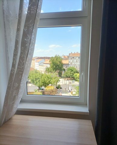 Kiadó téglalakás, albérlet, VIII. kerületben, Kálvária téren