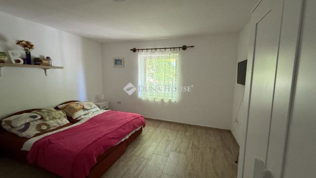 Eladó családi ház, Poroszlón 39.9 M Ft, 2 szobás