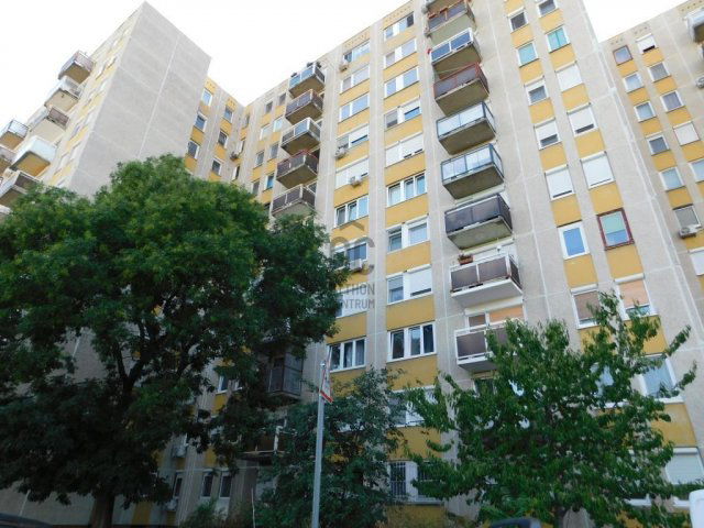 Eladó panellakás, Budapesten, XXI. kerületben 51.6 M Ft, 3 szobás