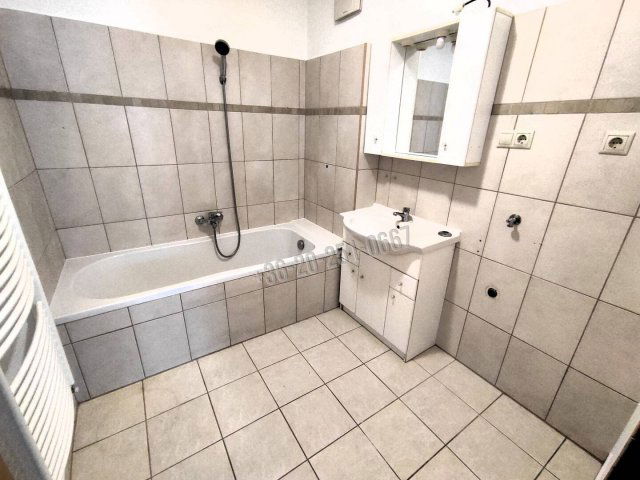 Kiadó téglalakás, albérlet, Mohácson 170 E Ft / hó, 3 szobás