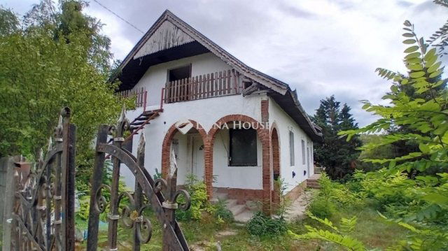 Eladó családi ház, Tinnyén 39.9 M Ft, 5 szobás