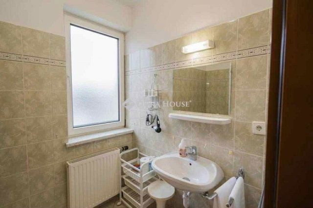 Eladó családi ház, Siófokon 299 M Ft, 8 szobás