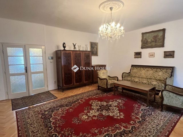 Eladó téglalakás, Budapesten, XIV. kerületben 149 M Ft, 3 szobás