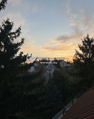 Eladó téglalakás, Budapesten, II. kerületben 135 M Ft, 3 szobás