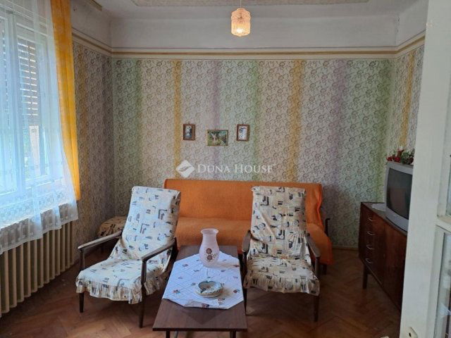 Eladó családi ház, Bácsborsódon 13 M Ft, 3 szobás